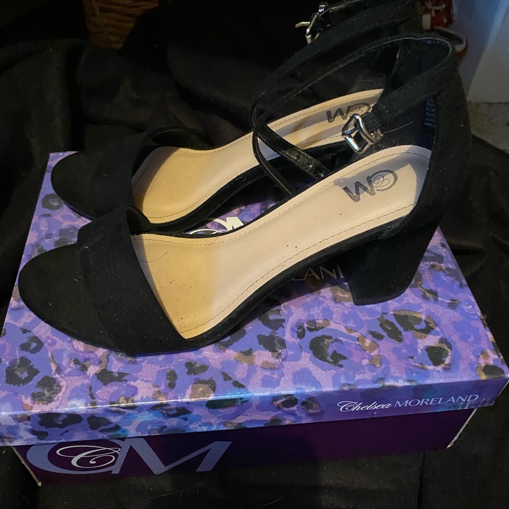 Chelsea Moreland Black Heeled Sandals